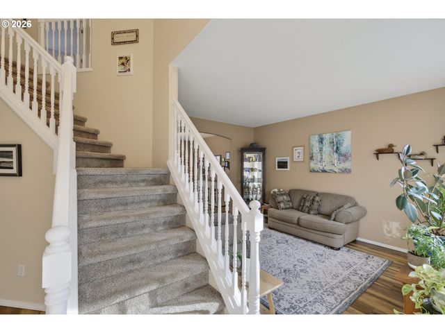 163 Sw SANDLEWOOD Loop, Gresham, OR 97030