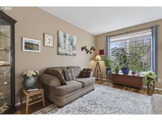 163 Sw SANDLEWOOD Loop, Gresham, OR 97030