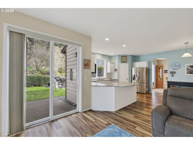 163 Sw SANDLEWOOD Loop, Gresham, OR 97030