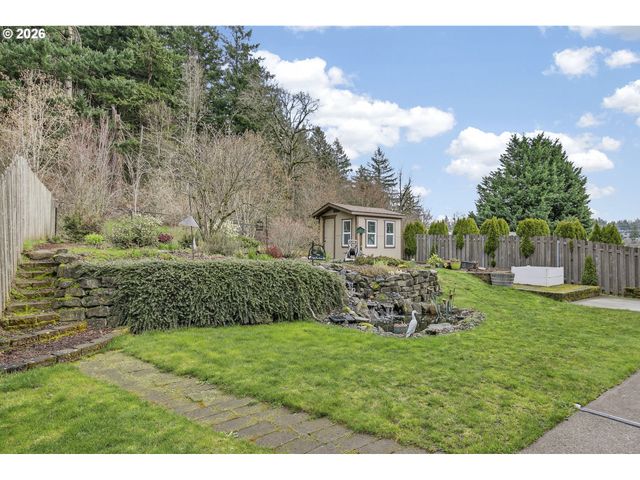 163 Sw SANDLEWOOD Loop, Gresham, OR 97030