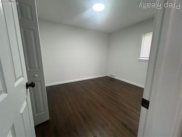 28542 Rosewood Street, Inkster, MI 48141
