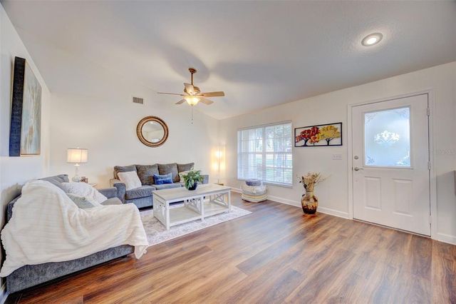 2906 CLOVERFIELD LANE, Valrico, FL 33596
