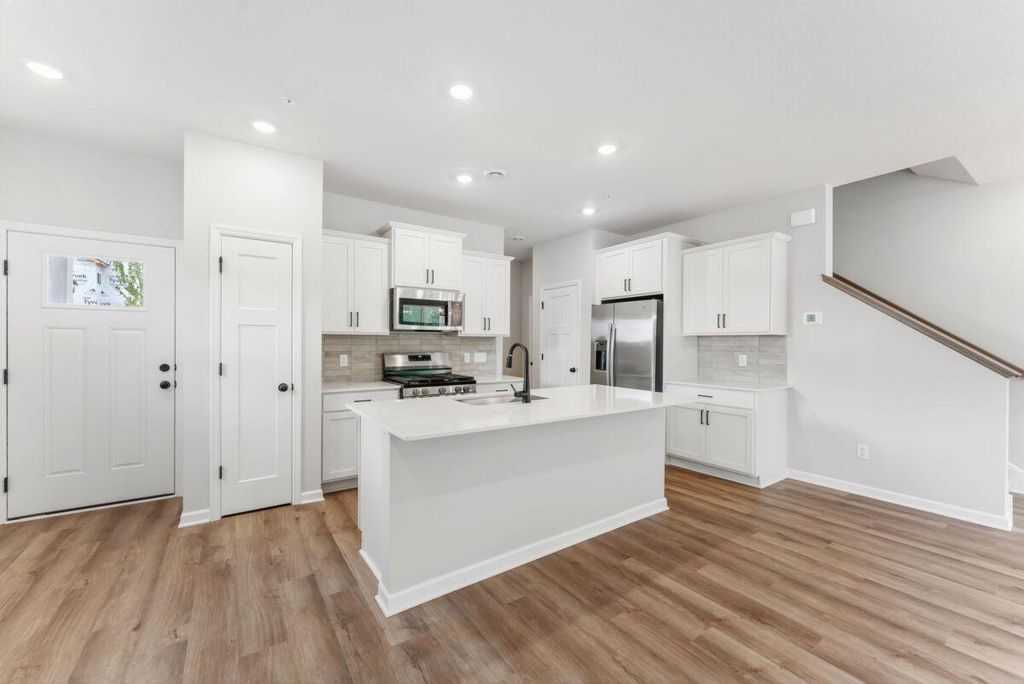 671 Tulare Terrace, Newport, MN 55055 — photo 3