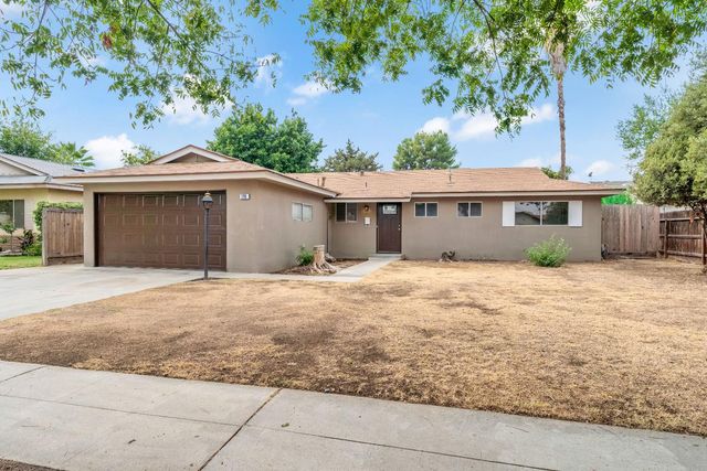 1719 E Los Altos Avenue, Fresno, CA 93710