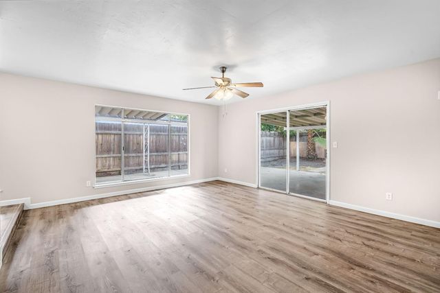 1719 E Los Altos Avenue, Fresno, CA 93710