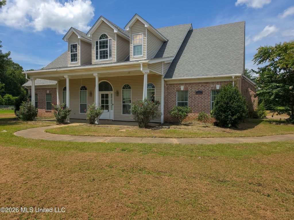 537 Golden Pond Drive, Coldwater, MS 38618 — photo 3