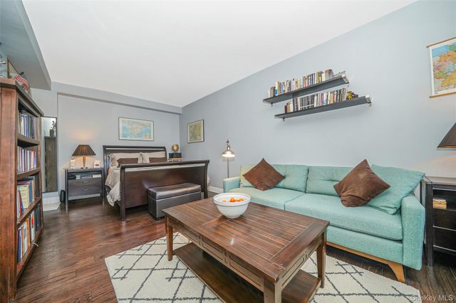 99-60 63rd Road 7H, Rego Park, NY 11374