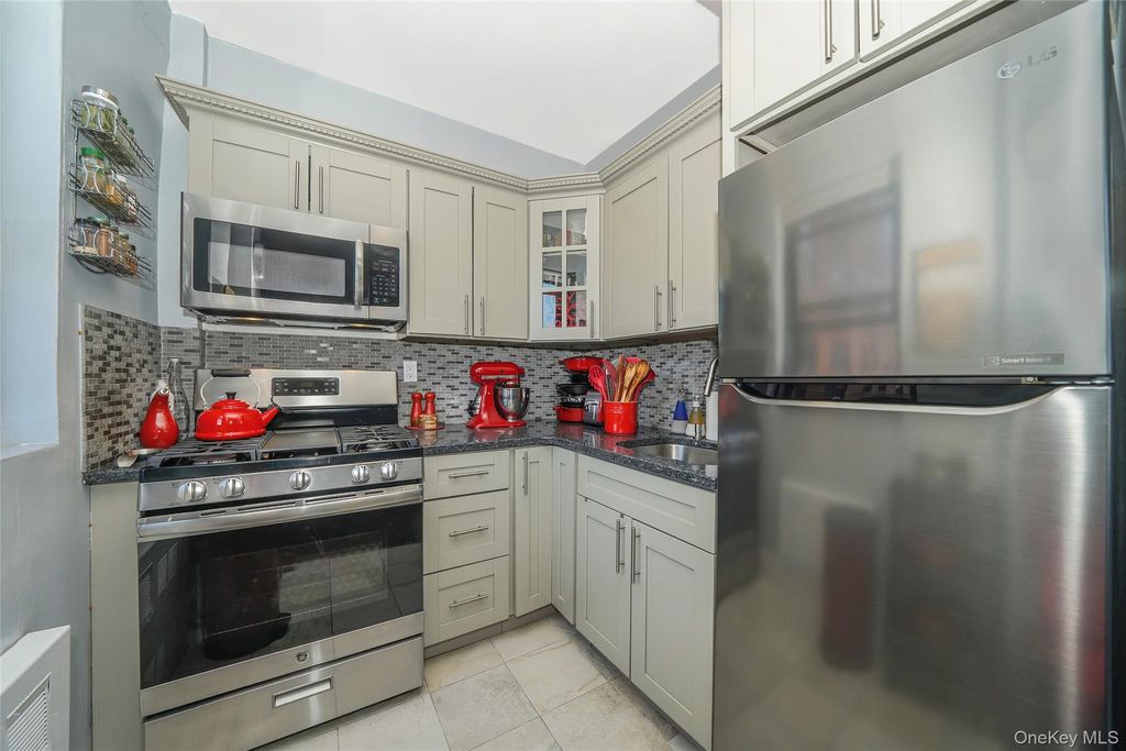 99-60 63rd Road 7H, Rego Park, NY 11374 — photo 5