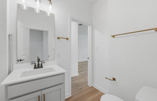 124 Singing Dove WAY, Liberty Hill, TX 78642