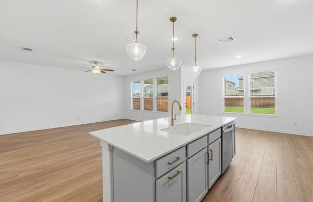 124 Singing Dove WAY, Liberty Hill, TX 78642