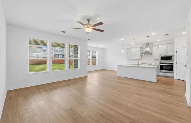 124 Singing Dove WAY, Liberty Hill, TX 78642