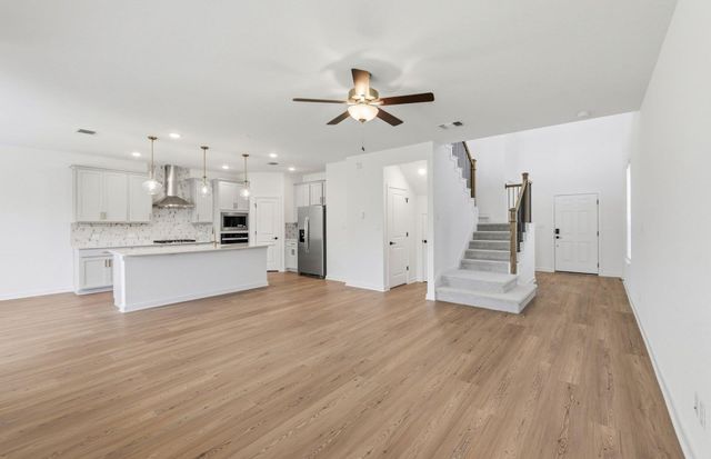 124 Singing Dove WAY, Liberty Hill, TX 78642