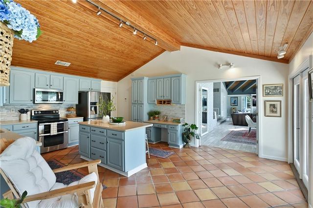 111 Northshore Drive, Eatonton, GA 31024