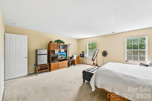 4008 Cascade Drive, Gastonia, NC 28056