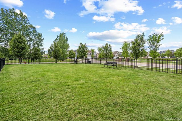 3276 Theodore E 2, Wixom, MI 48393