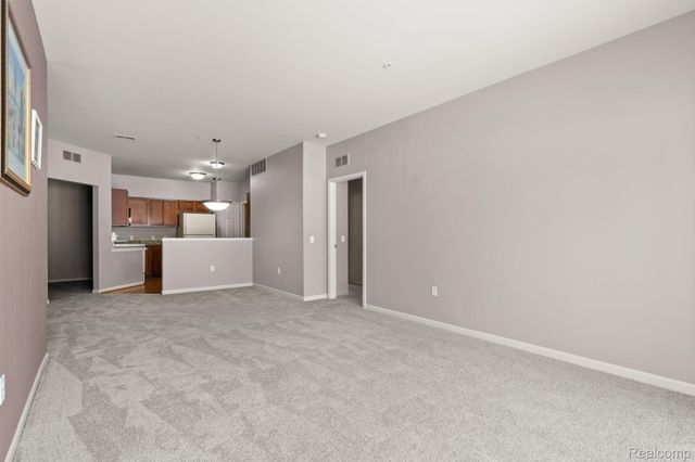 3276 Theodore E 2, Wixom, MI 48393