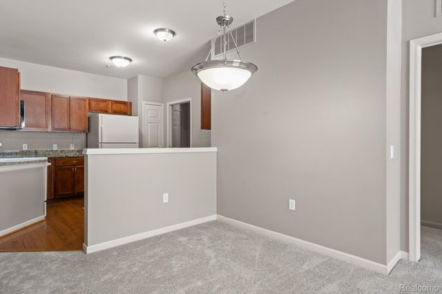 3276 Theodore E 2, Wixom, MI 48393