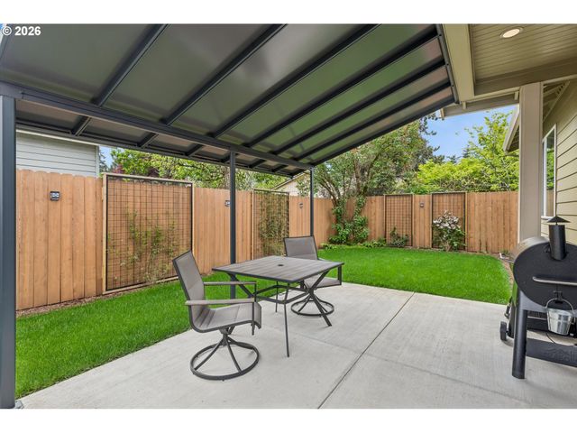 7340 Se OVERLAND St, Milwaukie, OR 97222