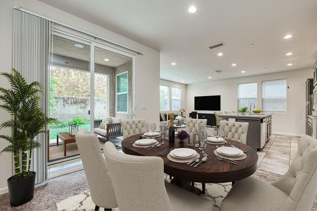 5450 W Santa Barbara Drive, Fresno, CA 93722