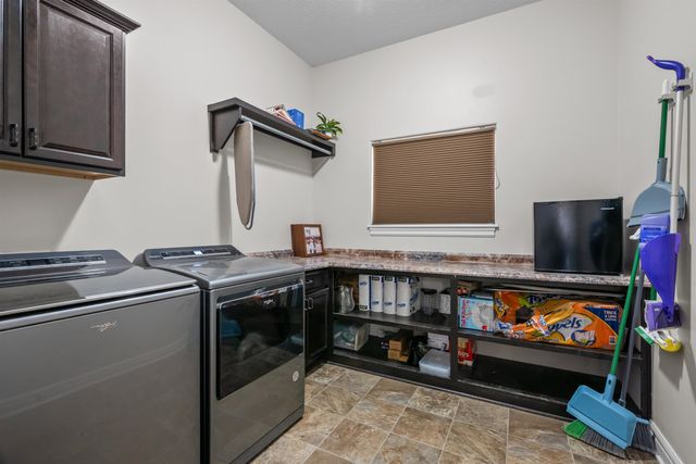 5940 S 107th St E, Derby, KS 67037
