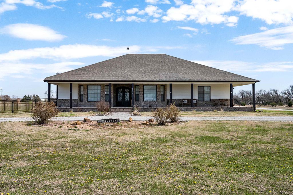 5940 S 107th St E, Derby, KS 67037