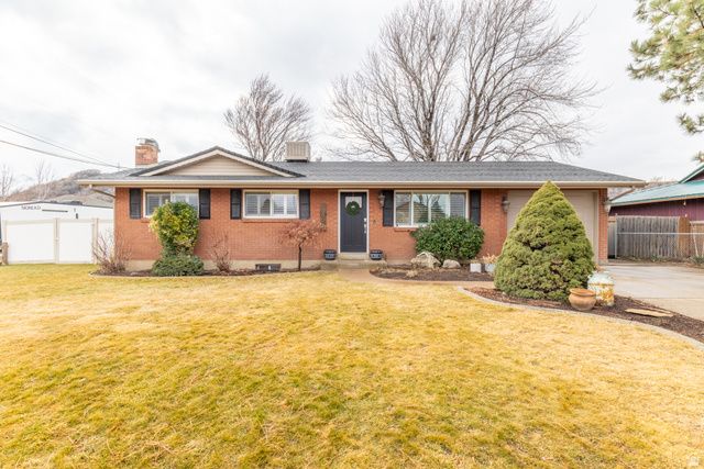 1365 E LESTER DR, South Weber, UT 84405