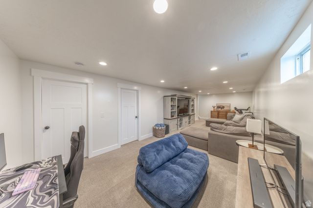 1365 E LESTER DR, South Weber, UT 84405