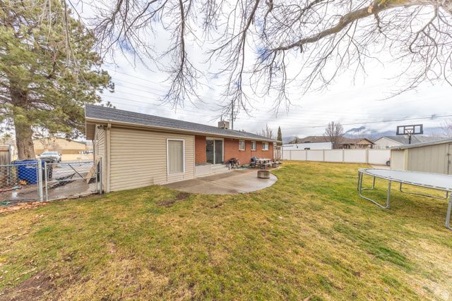 1365 E LESTER DR, South Weber, UT 84405