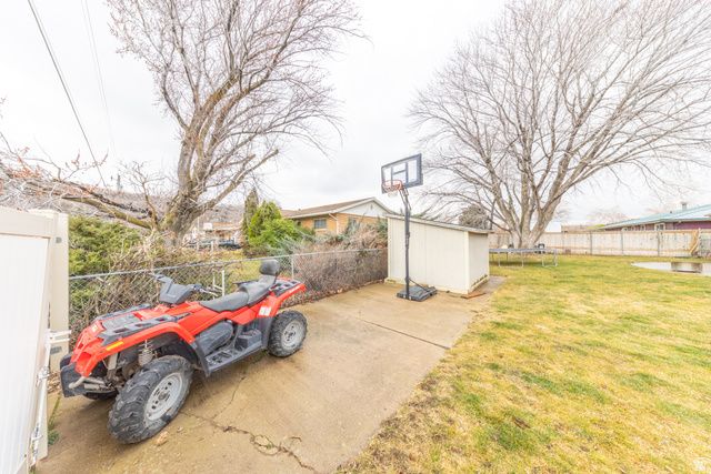 1365 E LESTER DR, South Weber, UT 84405