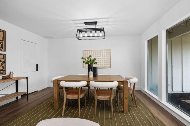 2626 W Scott Avenue, Fresno, CA 93711