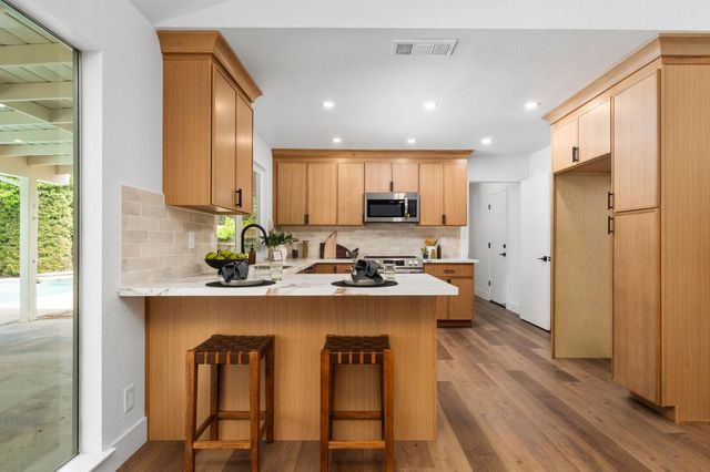 2626 W Scott Avenue, Fresno, CA 93711