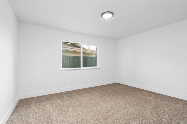 2626 W Scott Avenue, Fresno, CA 93711