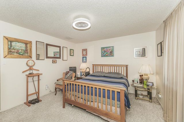 5287 N Gates Avenue, Fresno, CA 93722