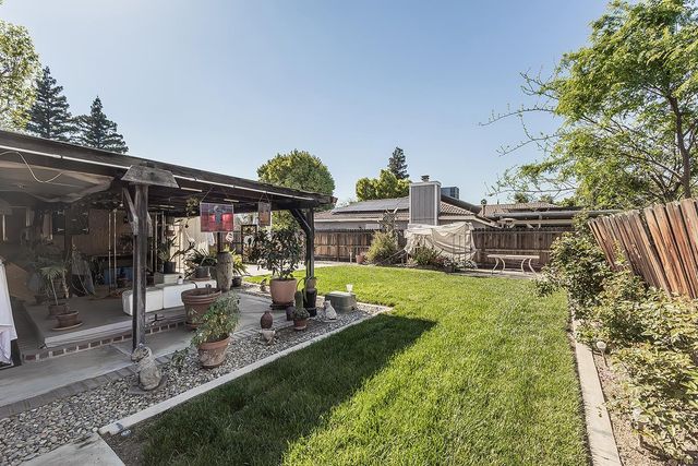 5287 N Gates Avenue, Fresno, CA 93722