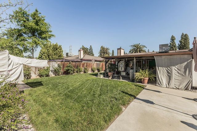 5287 N Gates Avenue, Fresno, CA 93722