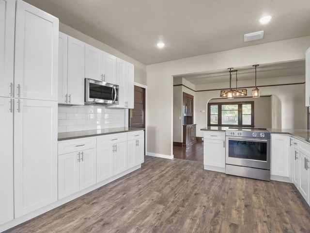 1140 W Glass Ave, Spokane, WA 99205