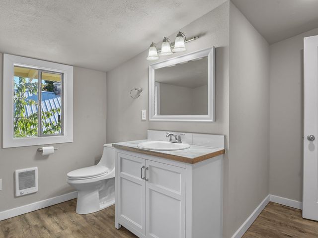 1140 W Glass Ave, Spokane, WA 99205