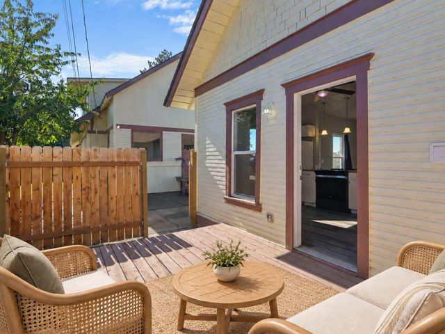 1140 W Glass Ave, Spokane, WA 99205