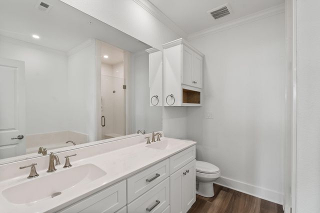 2112 Fm 3186 E5, Onalaska, TX 77360