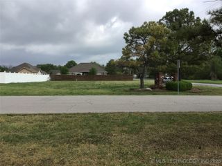 Graham Avenue, Pryor, OK 74361