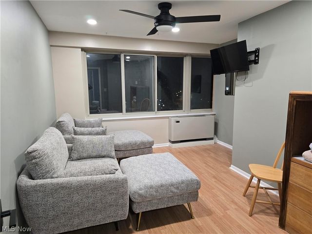 12520 Edgewater Drive 510, Lakewood, OH 44107