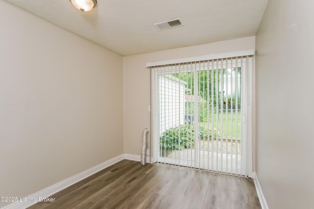 10901 Altsheler Pl, Louisville, KY 40229