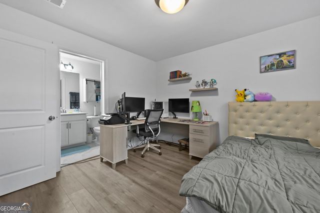 3217 Bartee Walk, Suwanee, GA 30024