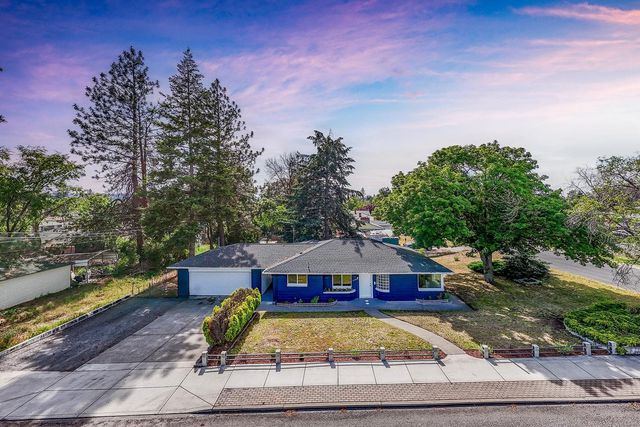 3721 N Ash St, Spokane, WA 99205