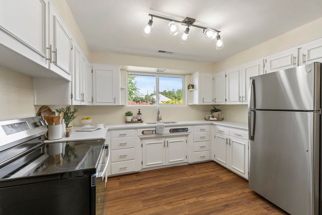 3721 N Ash St, Spokane, WA 99205