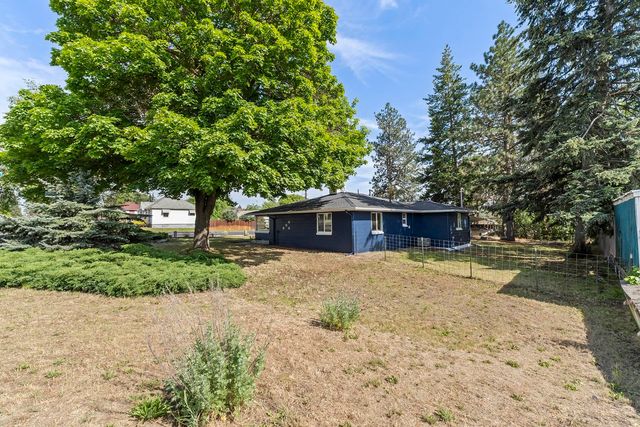 3721 N Ash St, Spokane, WA 99205