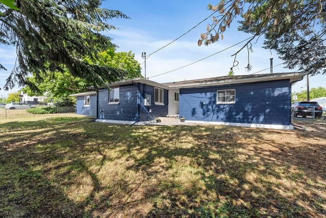 3721 N Ash St, Spokane, WA 99205
