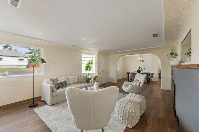 3721 N Ash St, Spokane, WA 99205