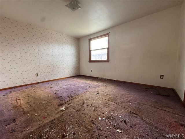 40 Marie Avenue, Cheektowaga, NY 14227