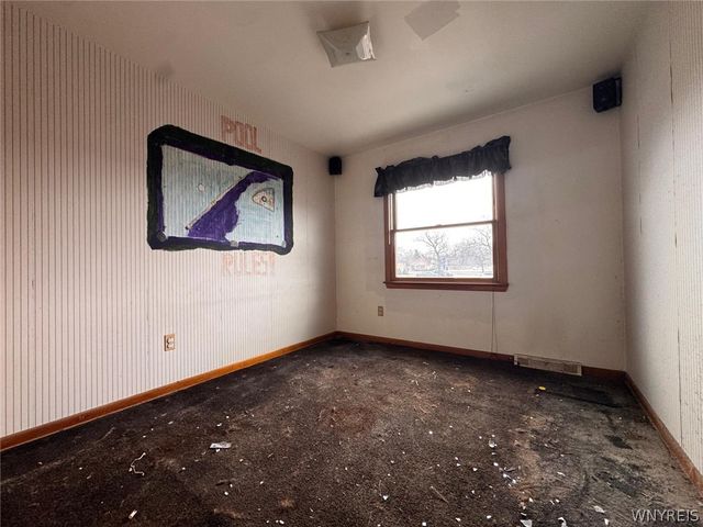 40 Marie Avenue, Cheektowaga, NY 14227